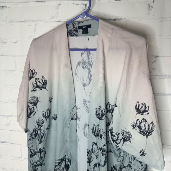 H&M small robe - Picture 5 of 5